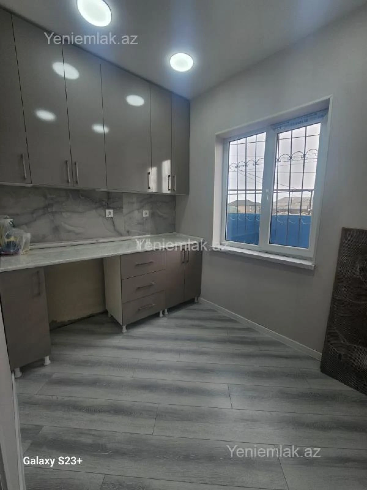 Satılır 3 otaqlı həyət evi 100 m²