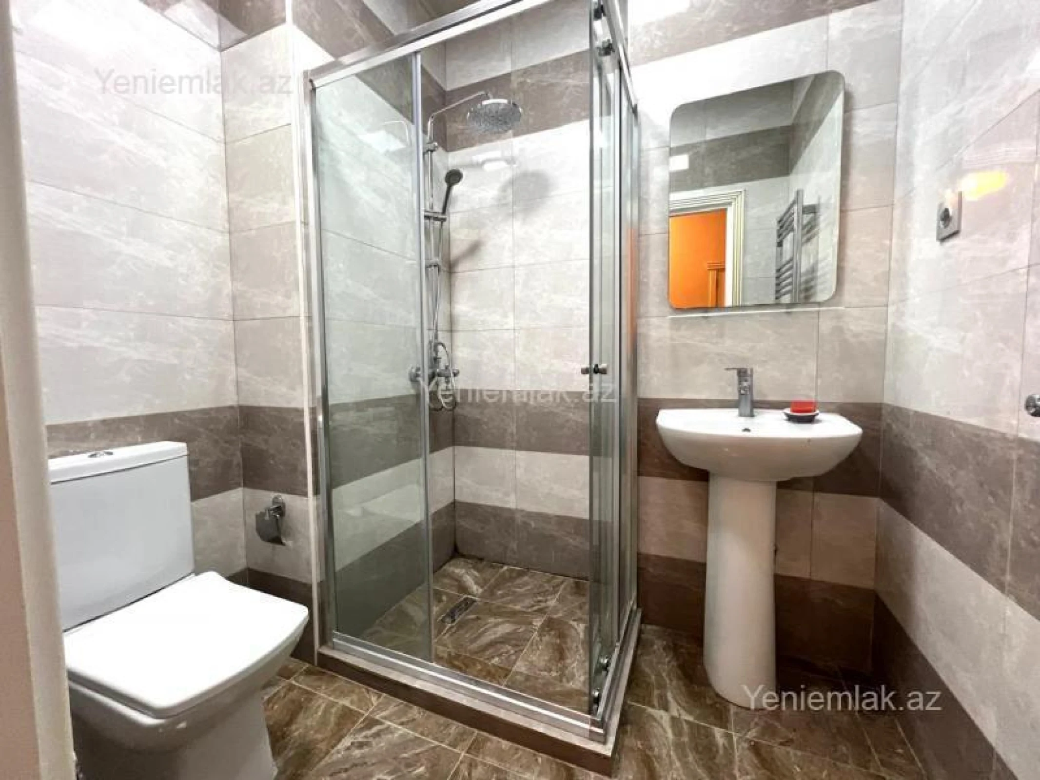 Satılır 3 otaqlı yeni tikili 98 m²