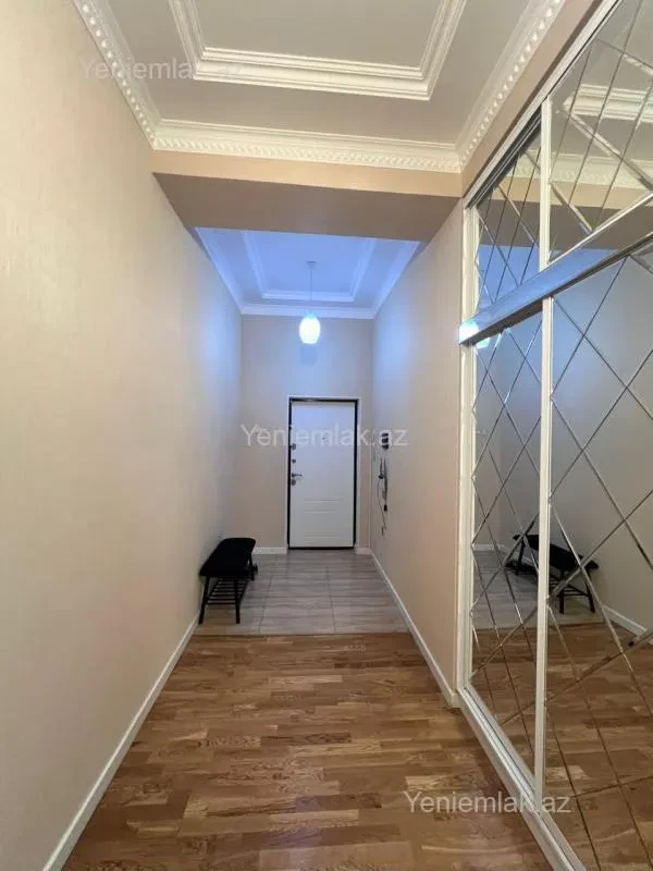 Satılır 3 otaqlı yeni tikili 98 m²