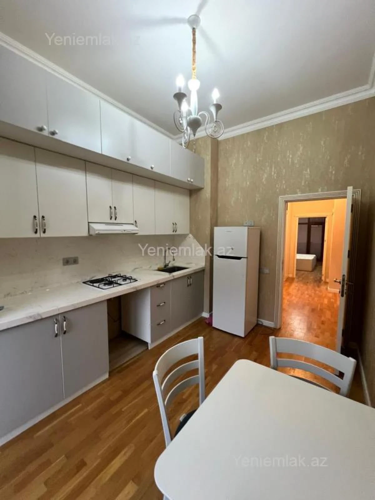Satılır 3 otaqlı yeni tikili 98 m²