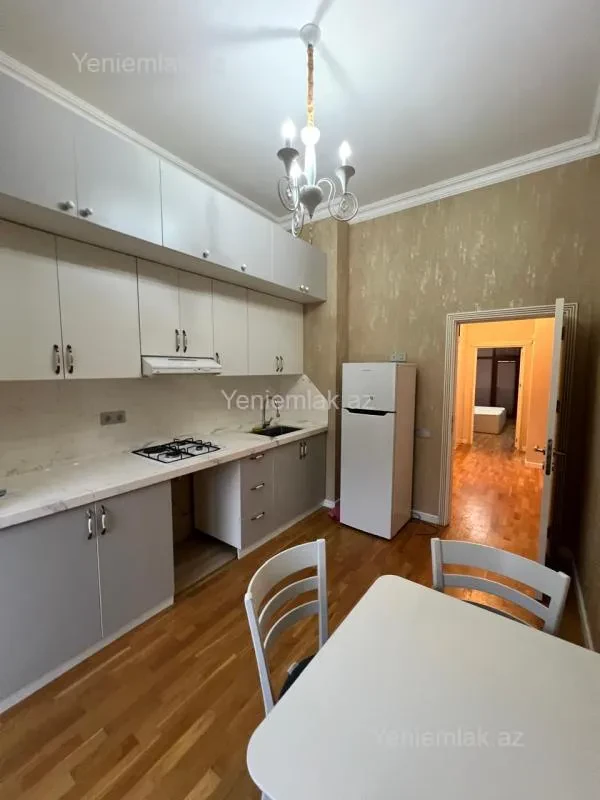 Satılır 3 otaqlı yeni tikili 98 m²