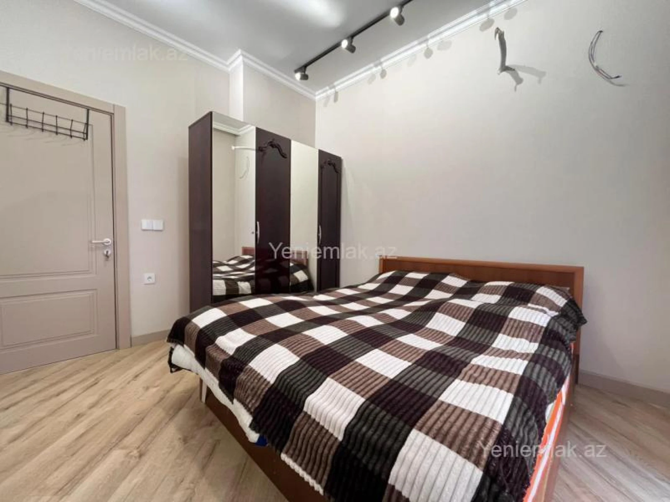 Satılır 2 otaqlı yeni tikili 65 m²