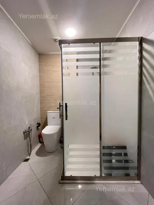Satılır 2 otaqlı yeni tikili 65 m²