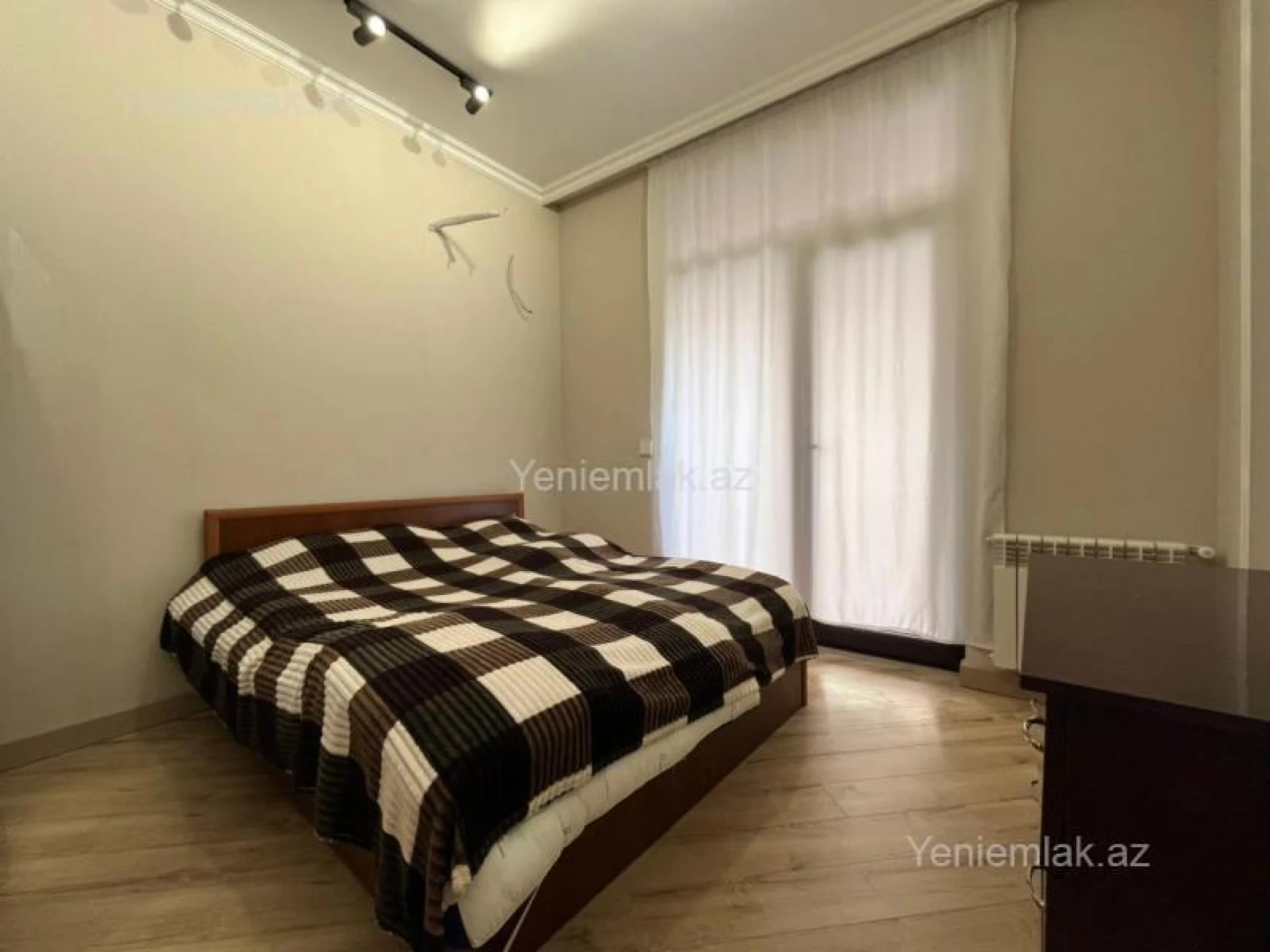 Satılır 2 otaqlı yeni tikili 65 m²