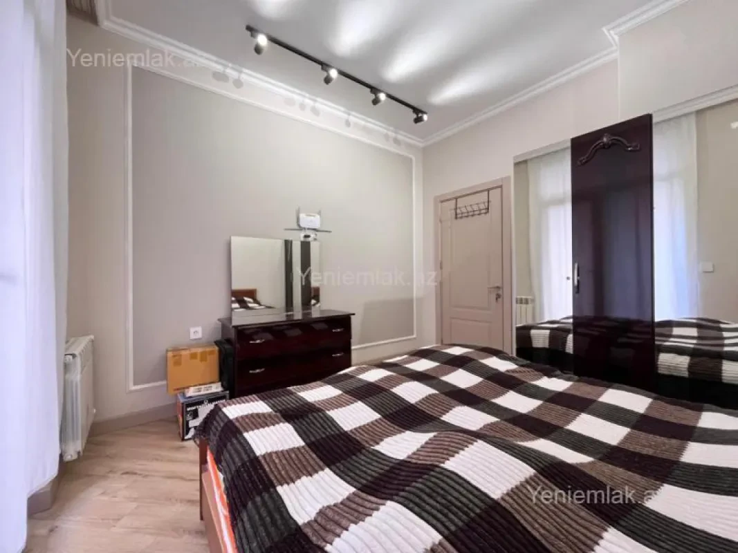 Satılır 2 otaqlı yeni tikili 65 m²