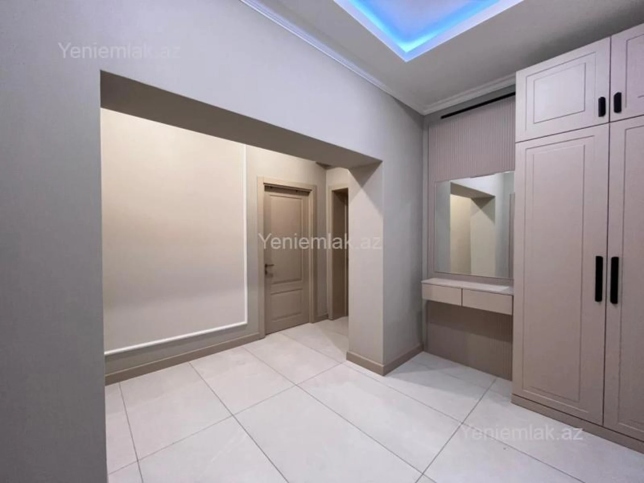 Satılır 2 otaqlı yeni tikili 65 m²