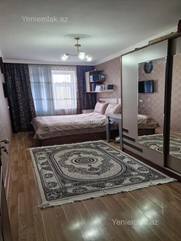 Satılır 3 otaqlı köhnə tikili 45 m²