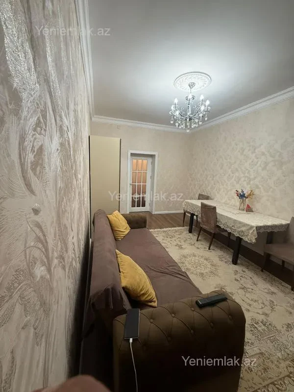 Satılır 3 otaqlı köhnə tikili 70 m²