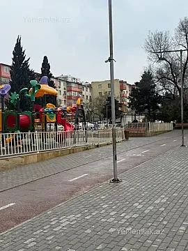 Satılır 3 otaqlı köhnə tikili 70 m²