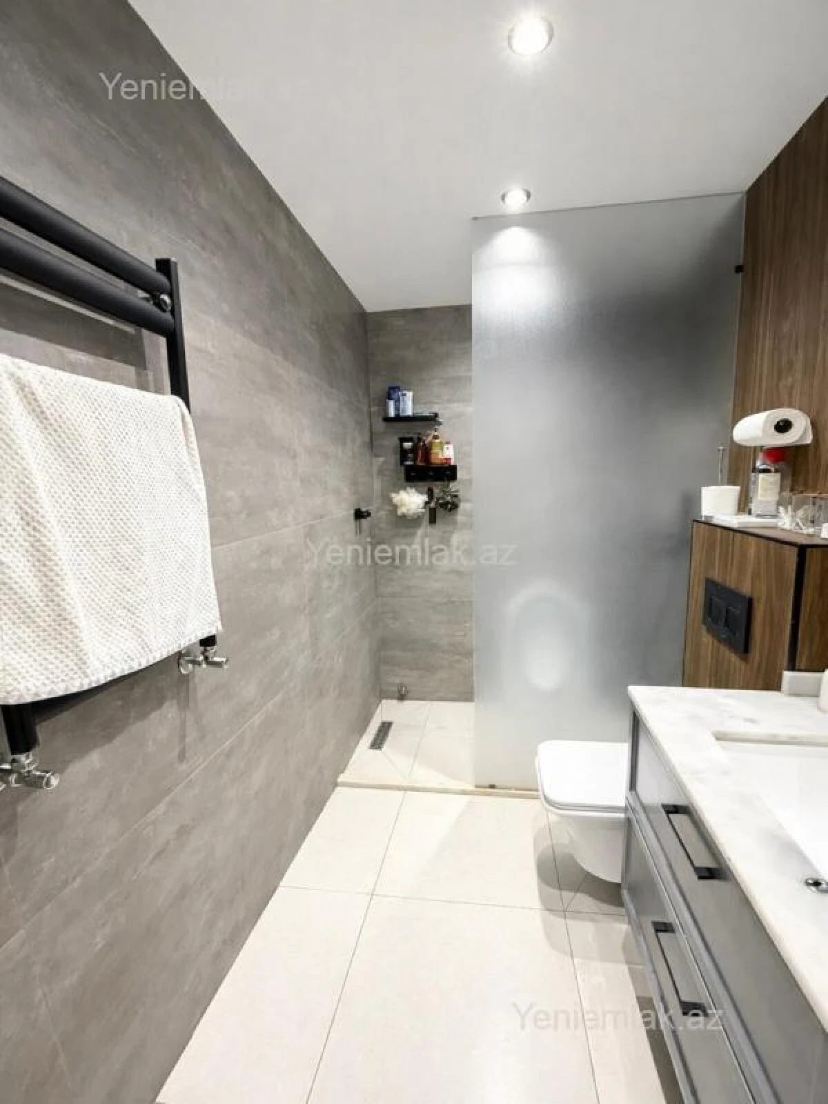 Satılır 2 otaqlı yeni tikili 93 m²