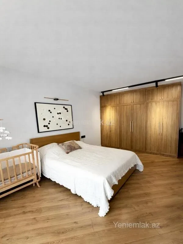 Satılır 2 otaqlı yeni tikili 93 m²