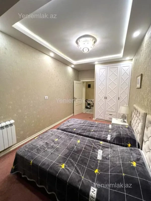 Satılır 3 otaqlı yeni tikili 110 m²