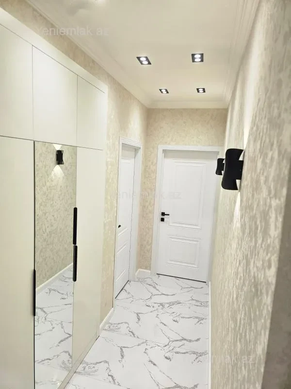 Satılır 2 otaqlı köhnə tikili 62 m²