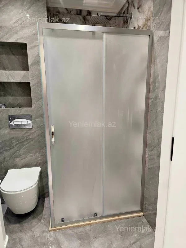 Satılır 2 otaqlı köhnə tikili 62 m²