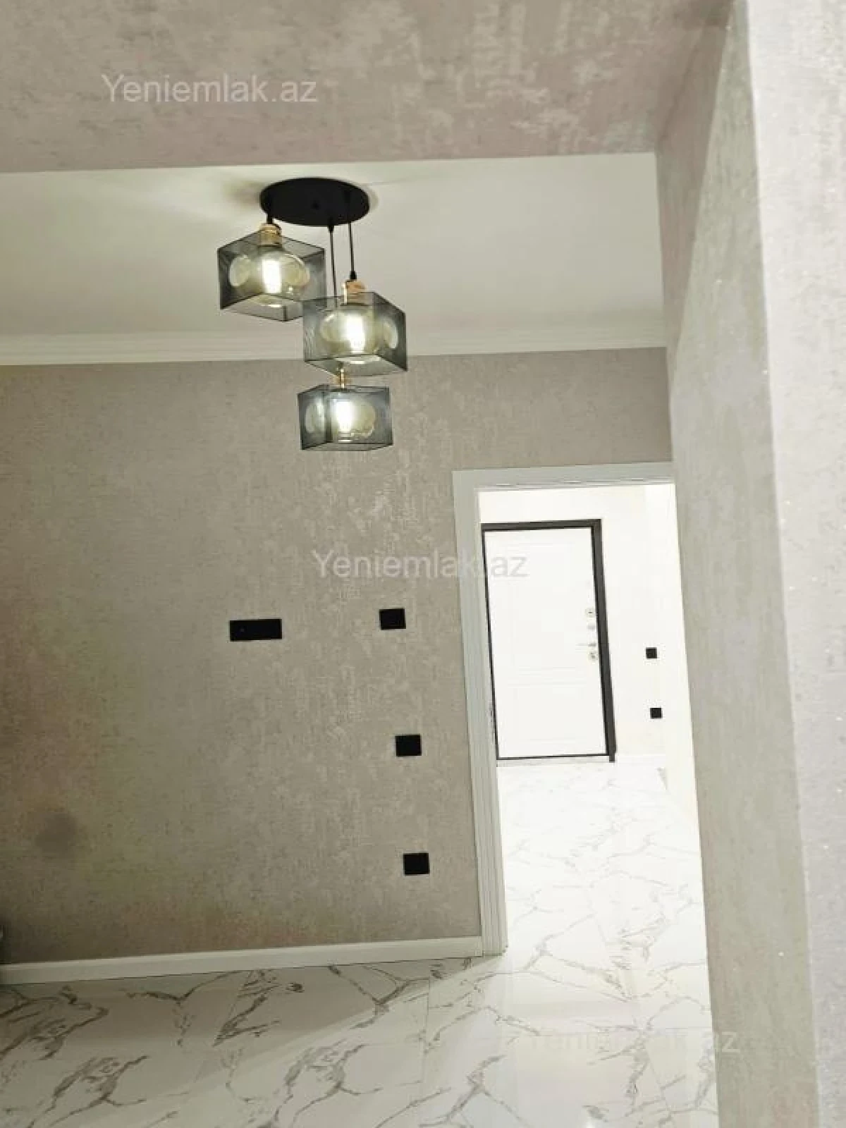 Satılır 2 otaqlı köhnə tikili 62 m²
