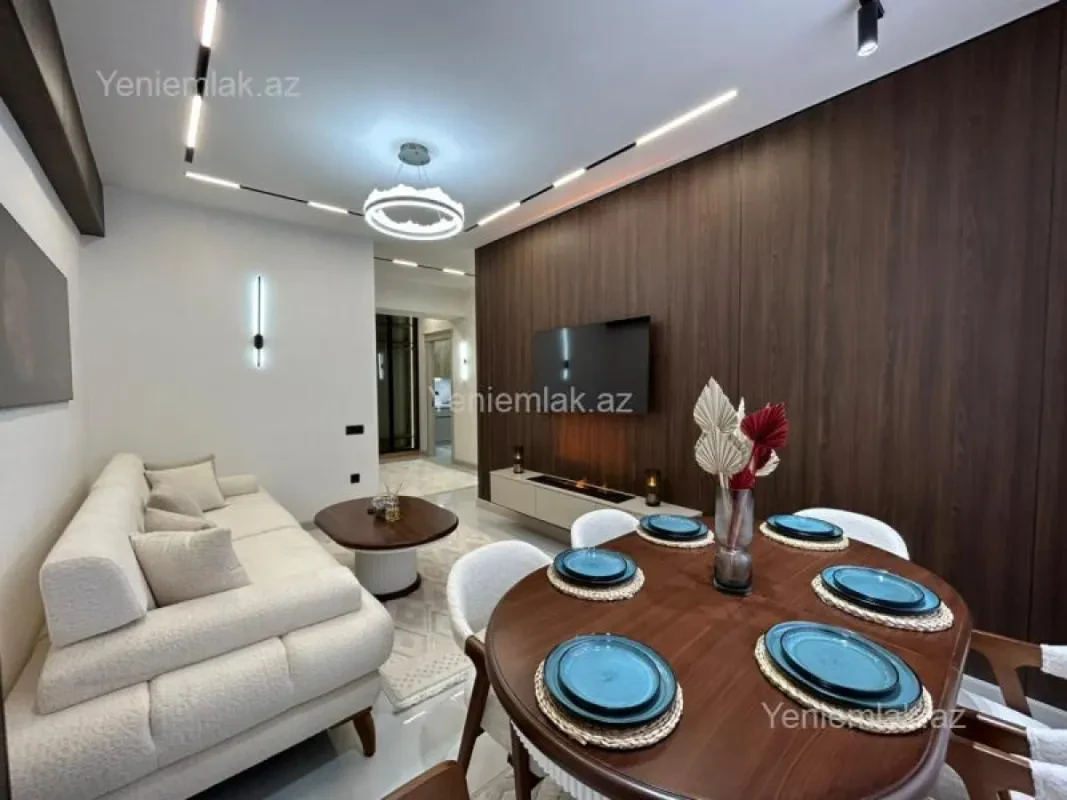 Satılır 3 otaqlı yeni tikili 90 m²