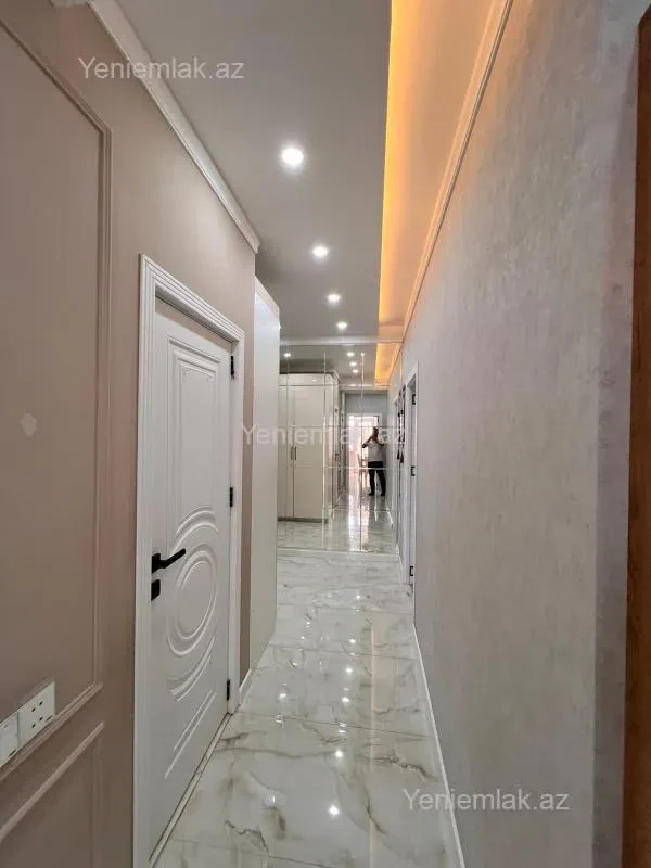 Satılır 3 otaqlı yeni tikili 85 m²