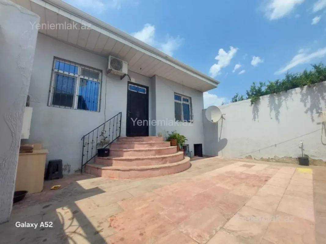 Satılır 3 otaqlı həyət evi 90 m²