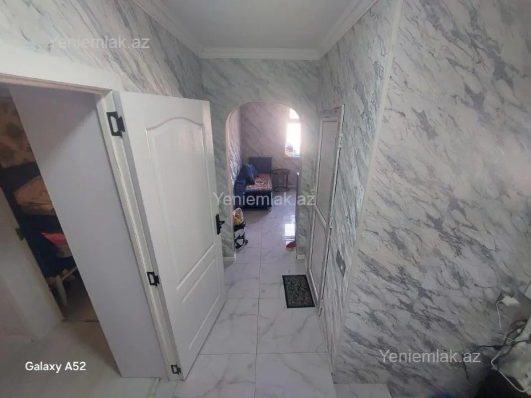 Satılır 3 otaqlı həyət evi 100 m²