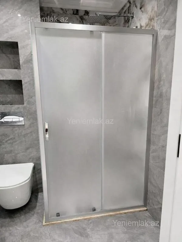 Satılır 2 otaqlı köhnə tikili 70 m²