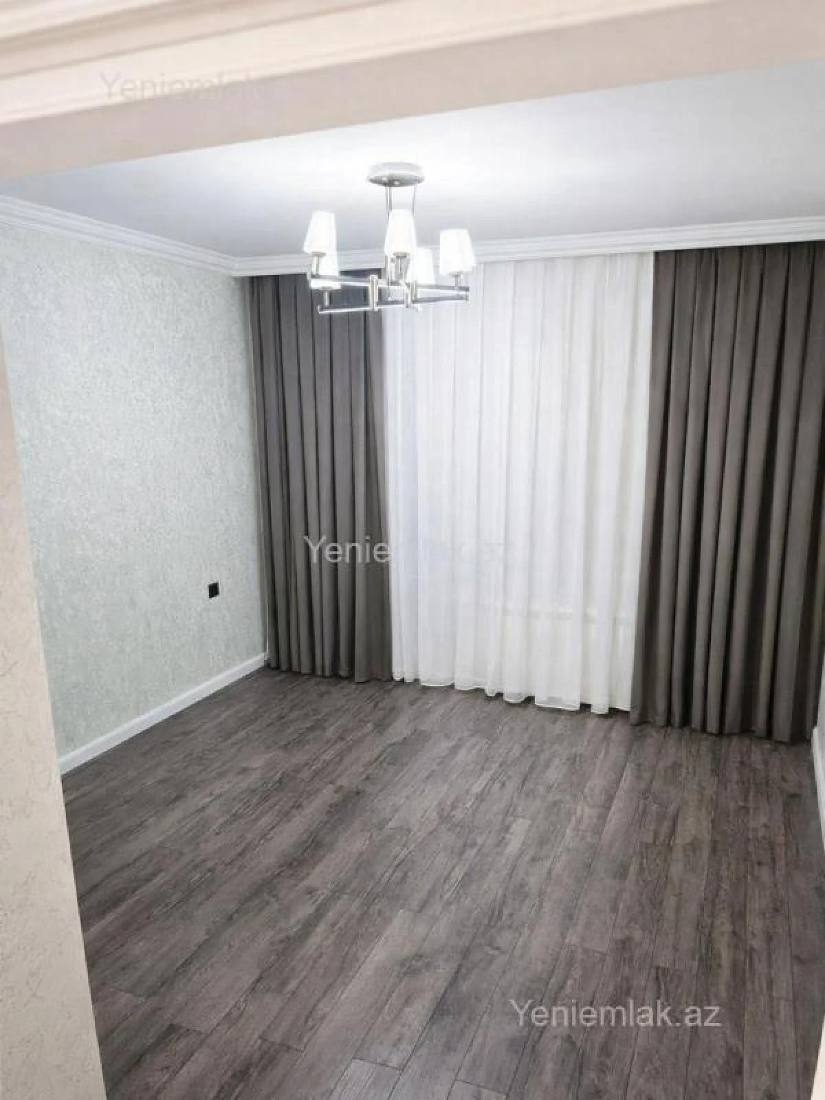 Satılır 2 otaqlı köhnə tikili 70 m²