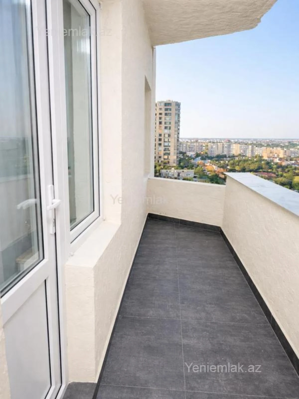 Satılır 2 otaqlı köhnə tikili 70 m²