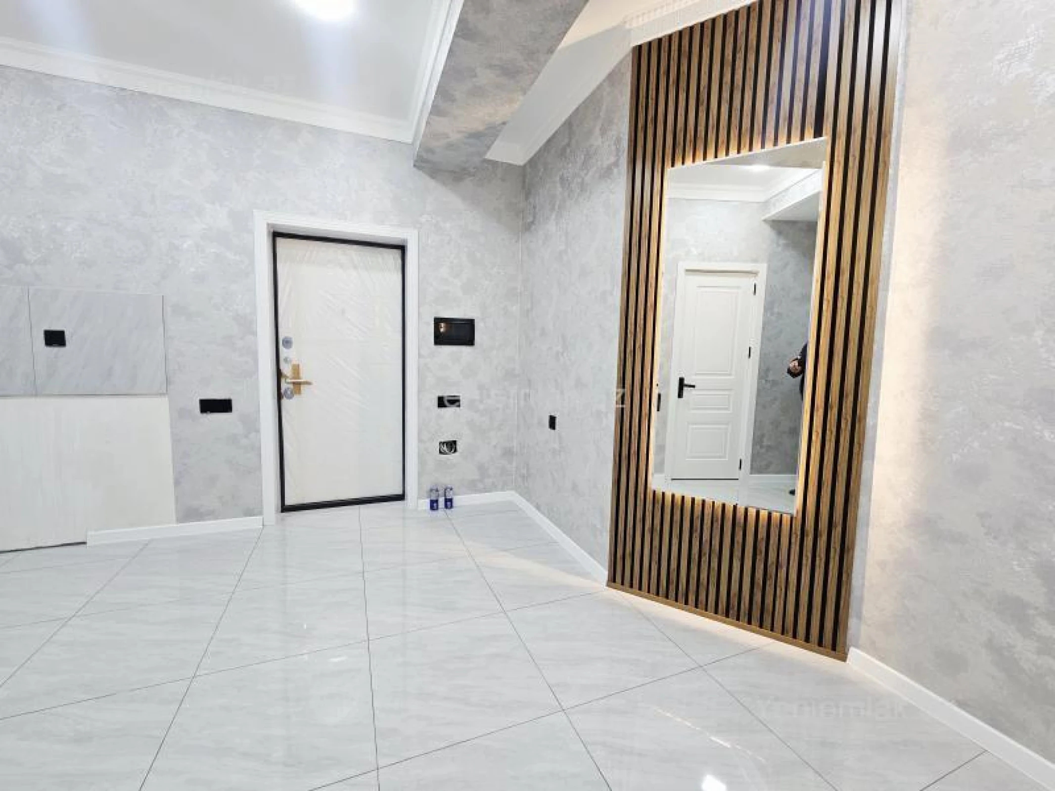 Satılır 2 otaqlı yeni tikili 58 m²
