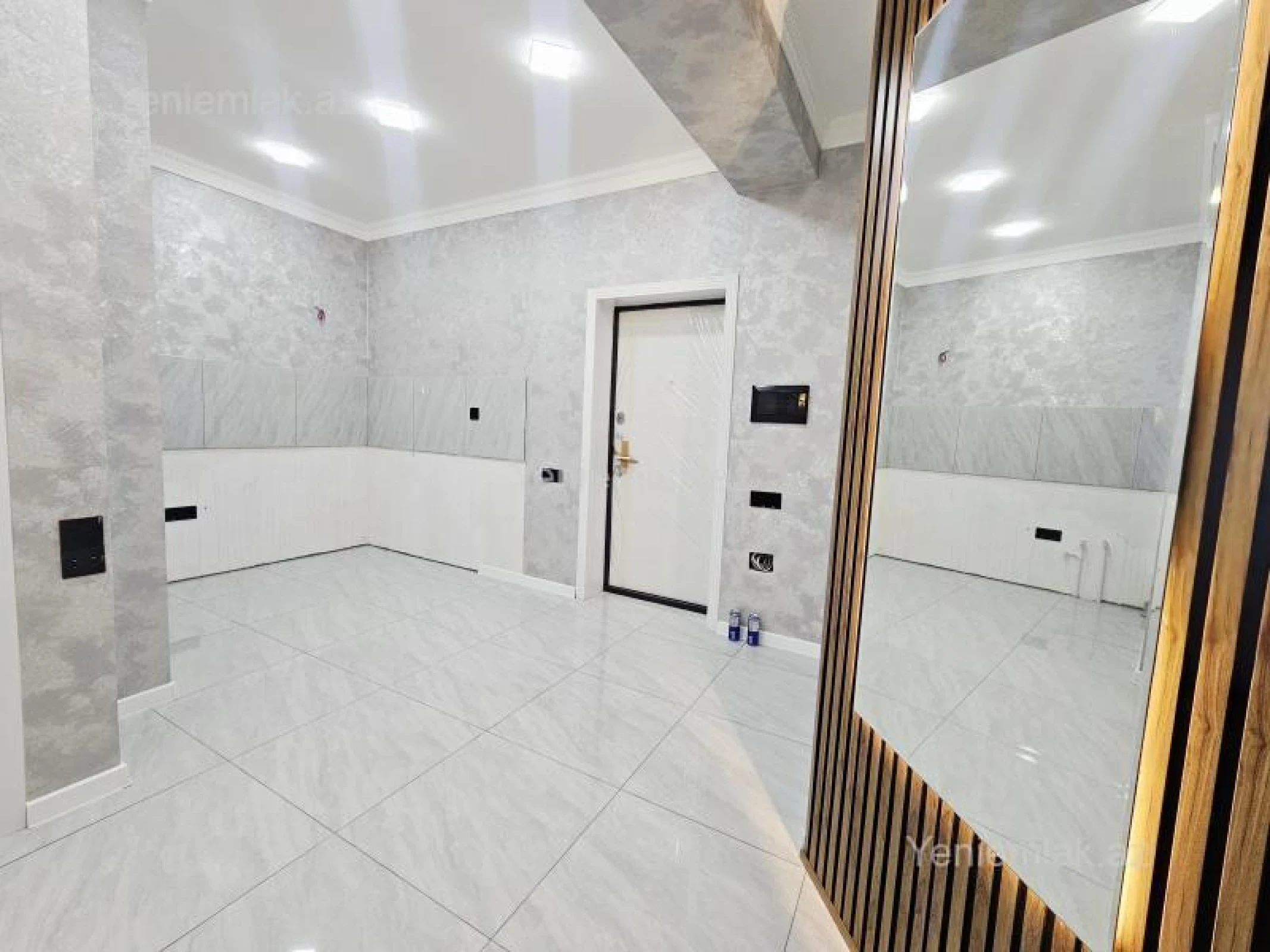Satılır 2 otaqlı yeni tikili 58 m²