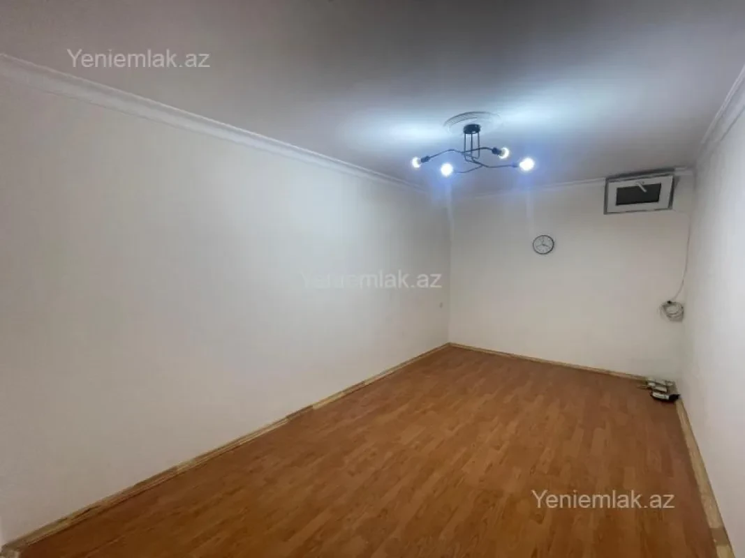 Satılır 1 otaqlı köhnə tikili 22 m²