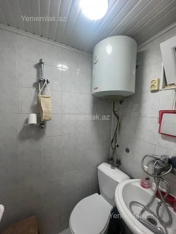 Satılır 1 otaqlı köhnə tikili 22 m²
