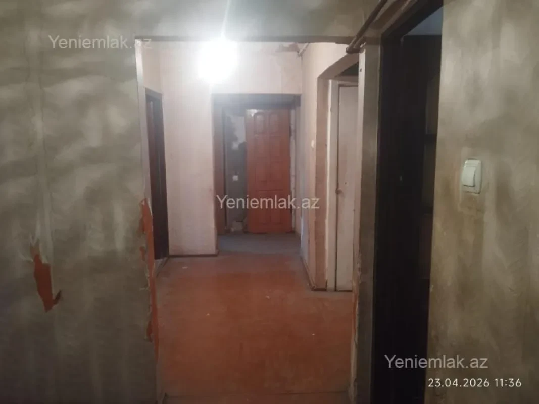 Satılır 5 otaqlı köhnə tikili 120 m²