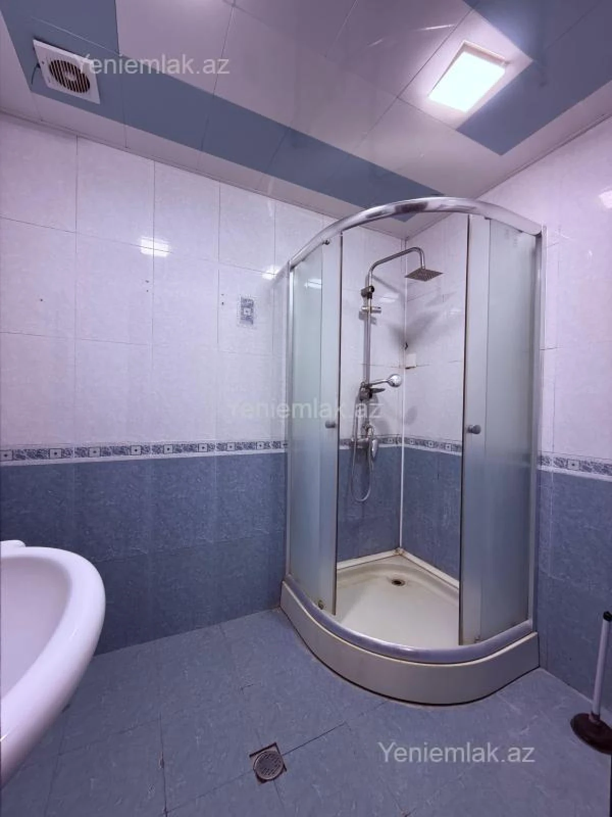 Satılır 2 otaqlı yeni tikili 73 m²