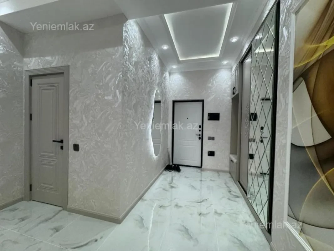 Satılır 3 otaqlı yeni tikili 92 m²
