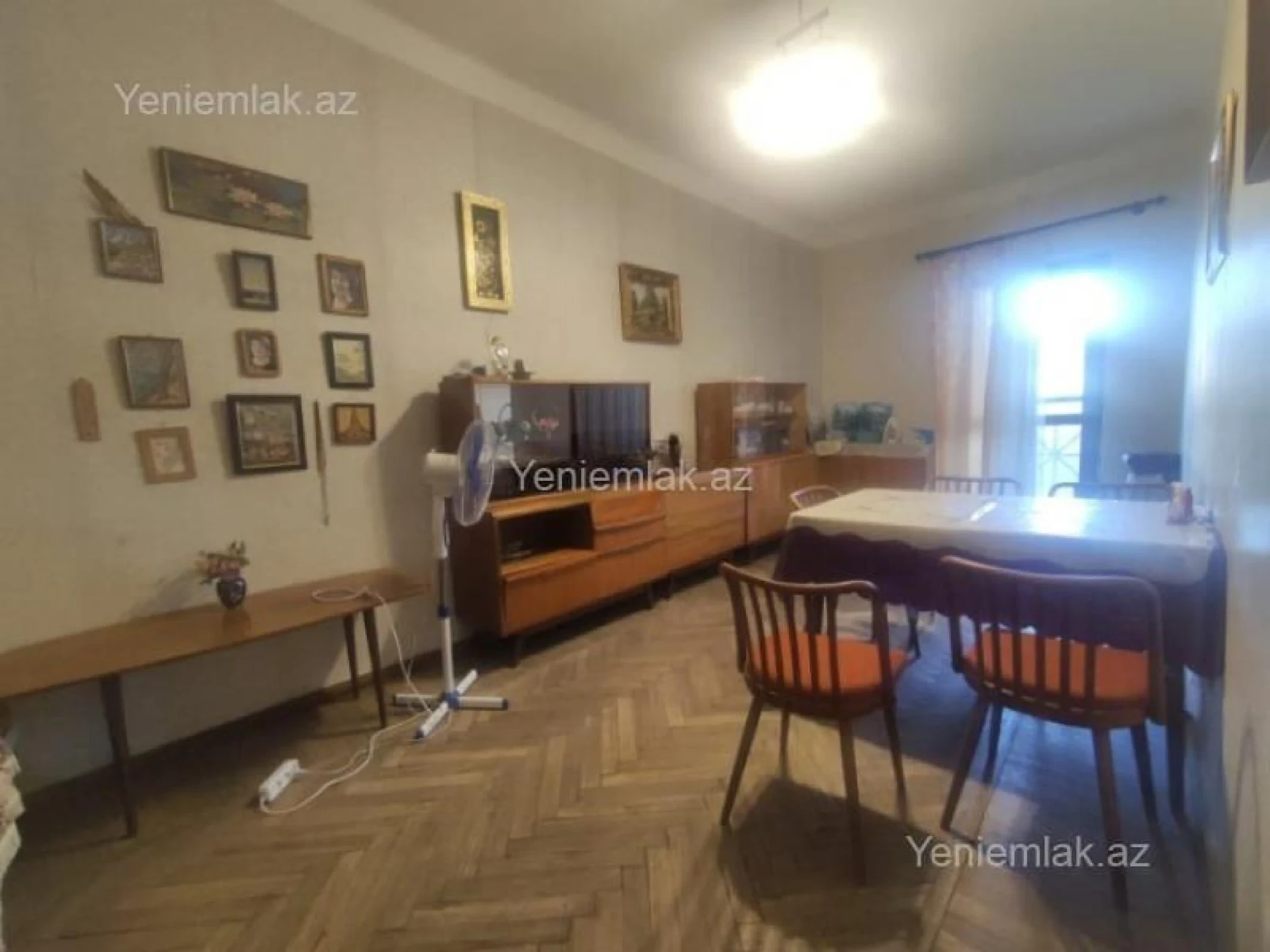 Satılır 2 otaqlı köhnə tikili 60 m²