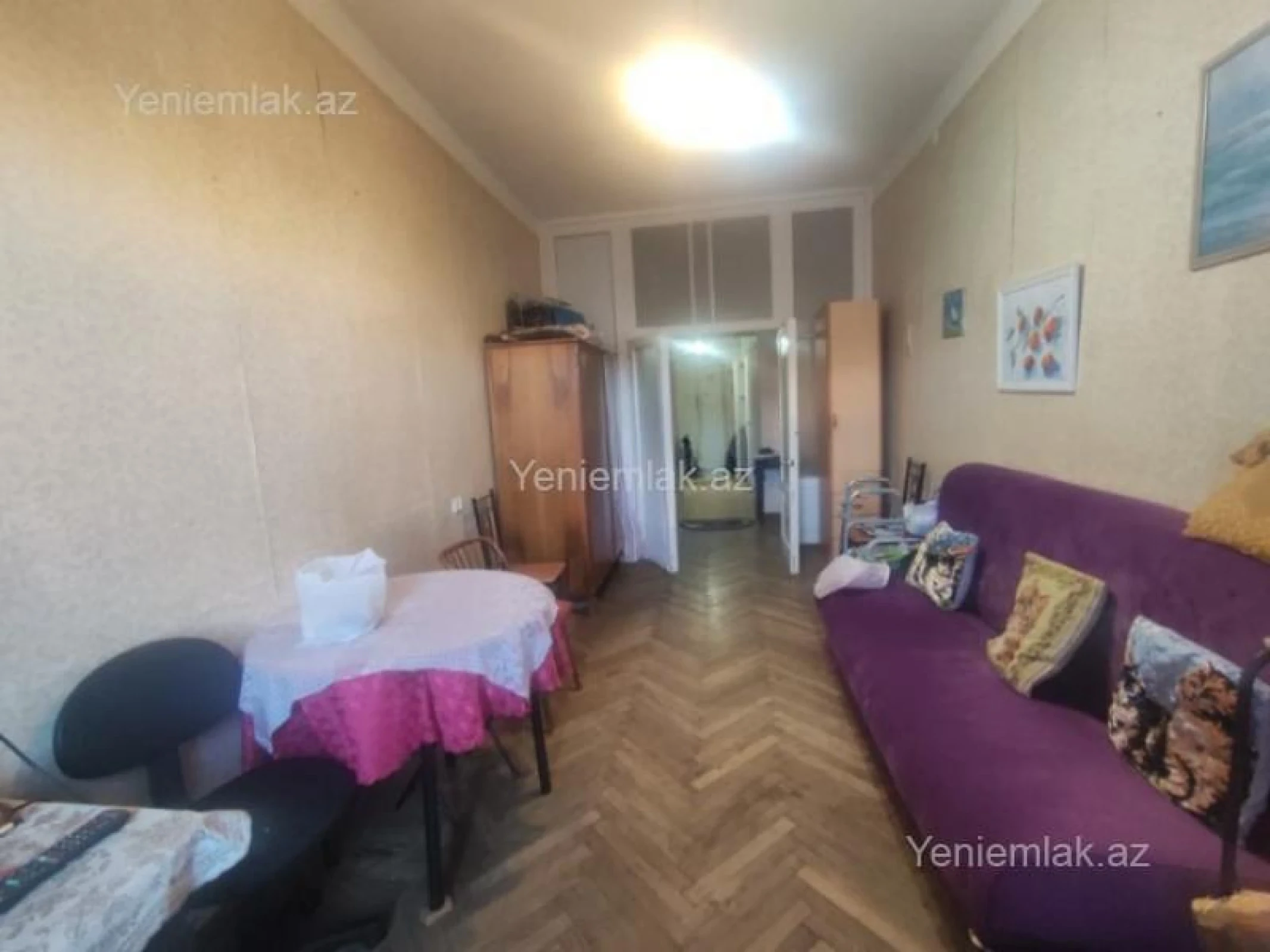 Satılır 2 otaqlı köhnə tikili 60 m²