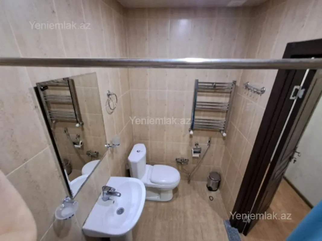 Satılır 2 otaqlı yeni tikili 65 m²