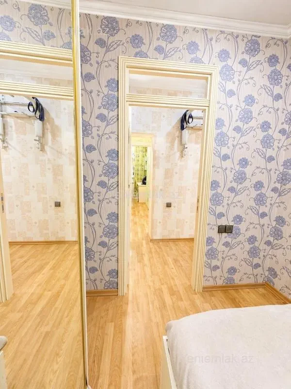 Satılır 3 otaqlı yeni tikili 80 m²