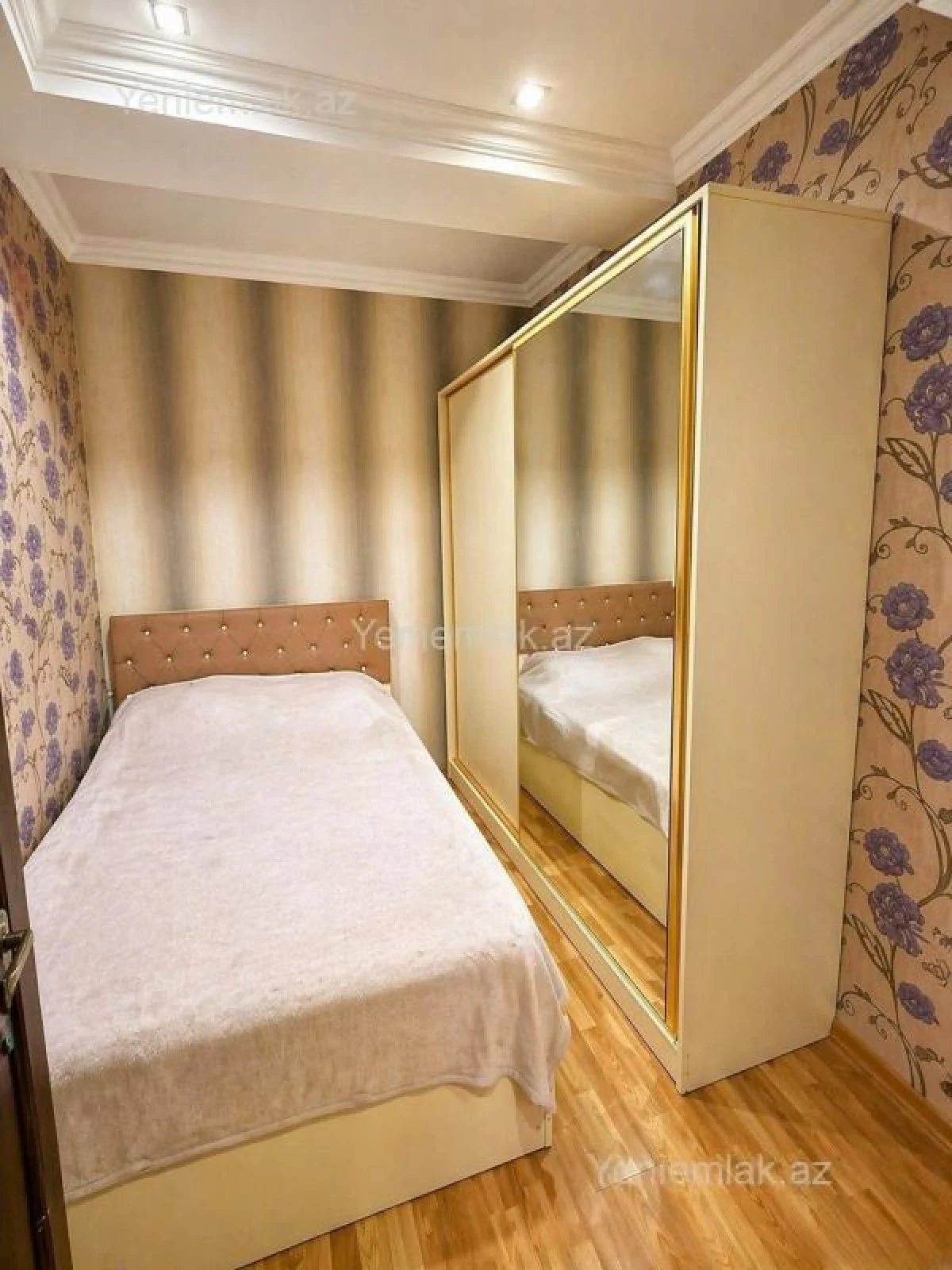 Satılır 3 otaqlı yeni tikili 80 m²