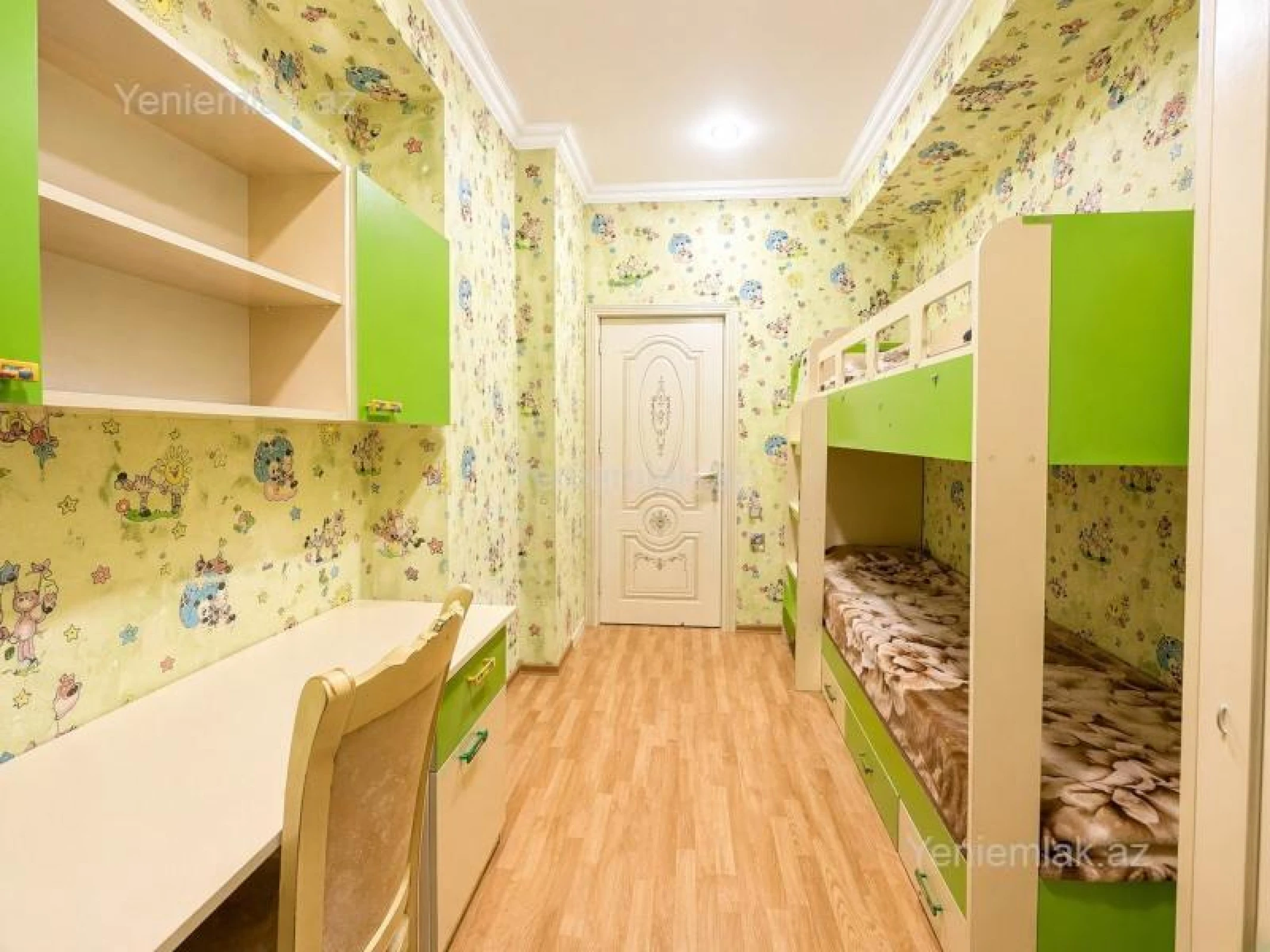 Satılır 3 otaqlı yeni tikili 80 m²