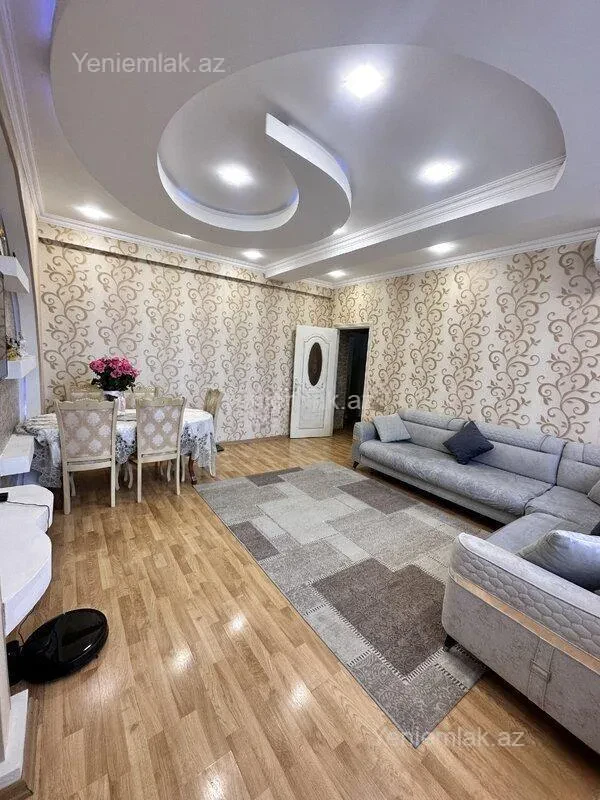 Satılır 3 otaqlı yeni tikili 80 m²