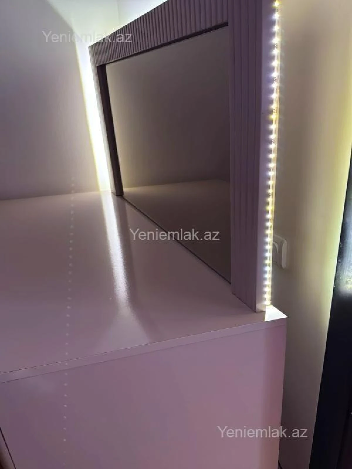 Satılır 3 otaqlı yeni tikili 70 m²