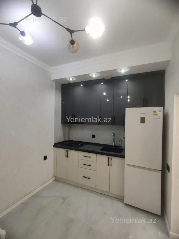 Satılır 2 otaqlı yeni tikili 80 m²