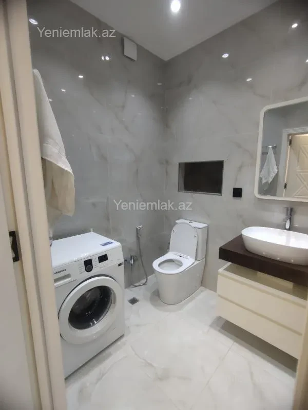 Satılır 2 otaqlı yeni tikili 80 m²