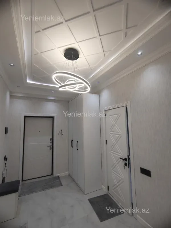 Satılır 2 otaqlı yeni tikili 80 m²