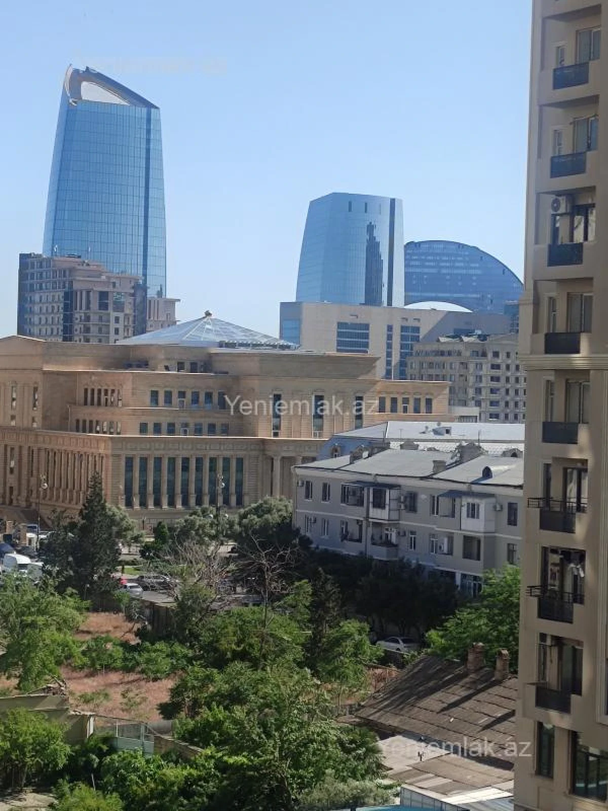 Satılır 2 otaqlı yeni tikili 80 m²