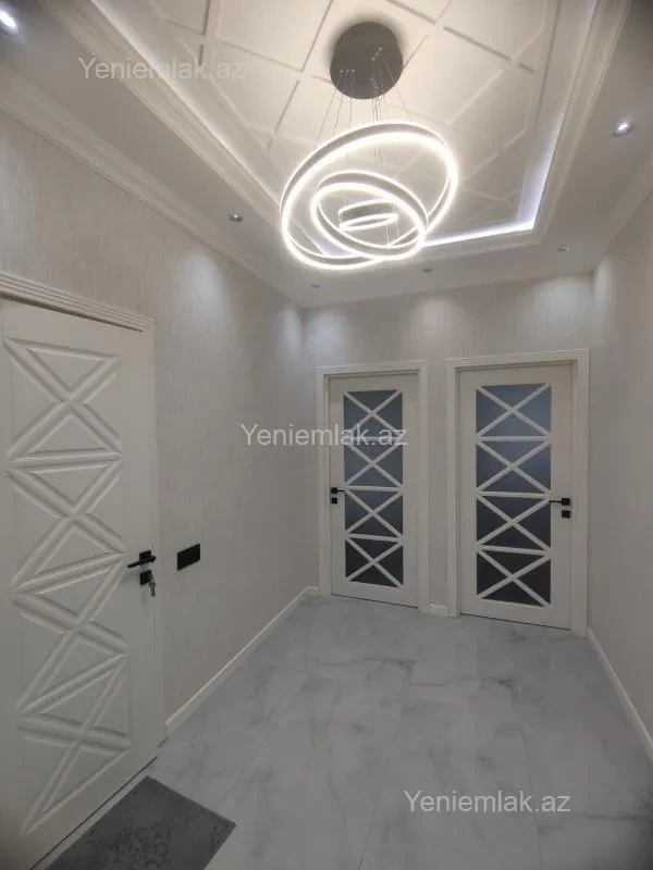 Satılır 2 otaqlı yeni tikili 80 m²