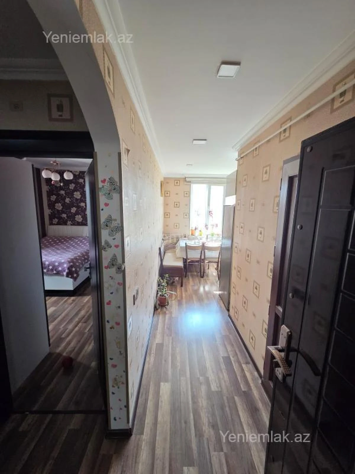 Satılır 2 otaqlı köhnə tikili 60 m²