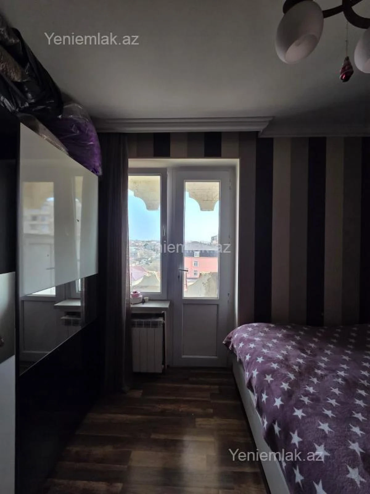 Satılır 2 otaqlı köhnə tikili 60 m²