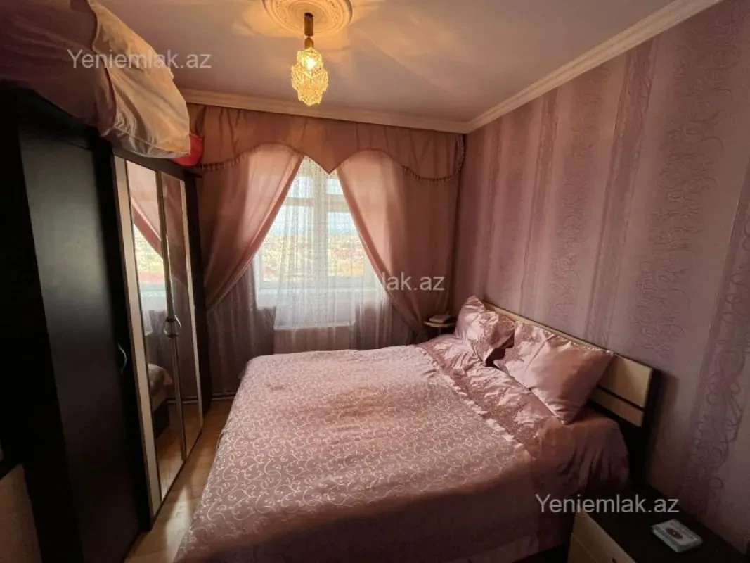 Satılır 3 otaqlı köhnə tikili 76 m²