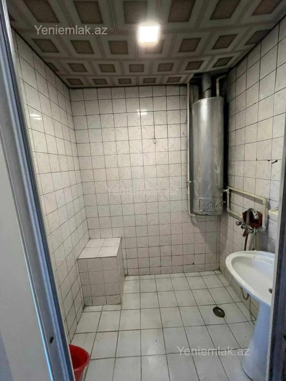 Satılır 3 otaqlı köhnə tikili 76 m²